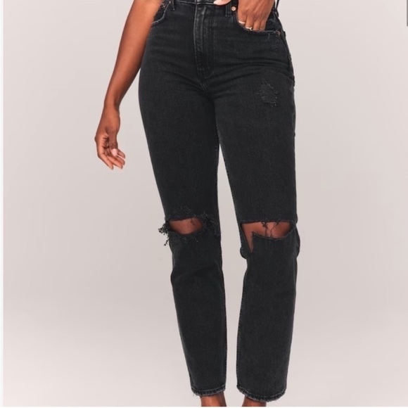 Abercrombie & Fitch Curve Love Ultra High Rise 90s Straight Jean - Picture 1 of 9